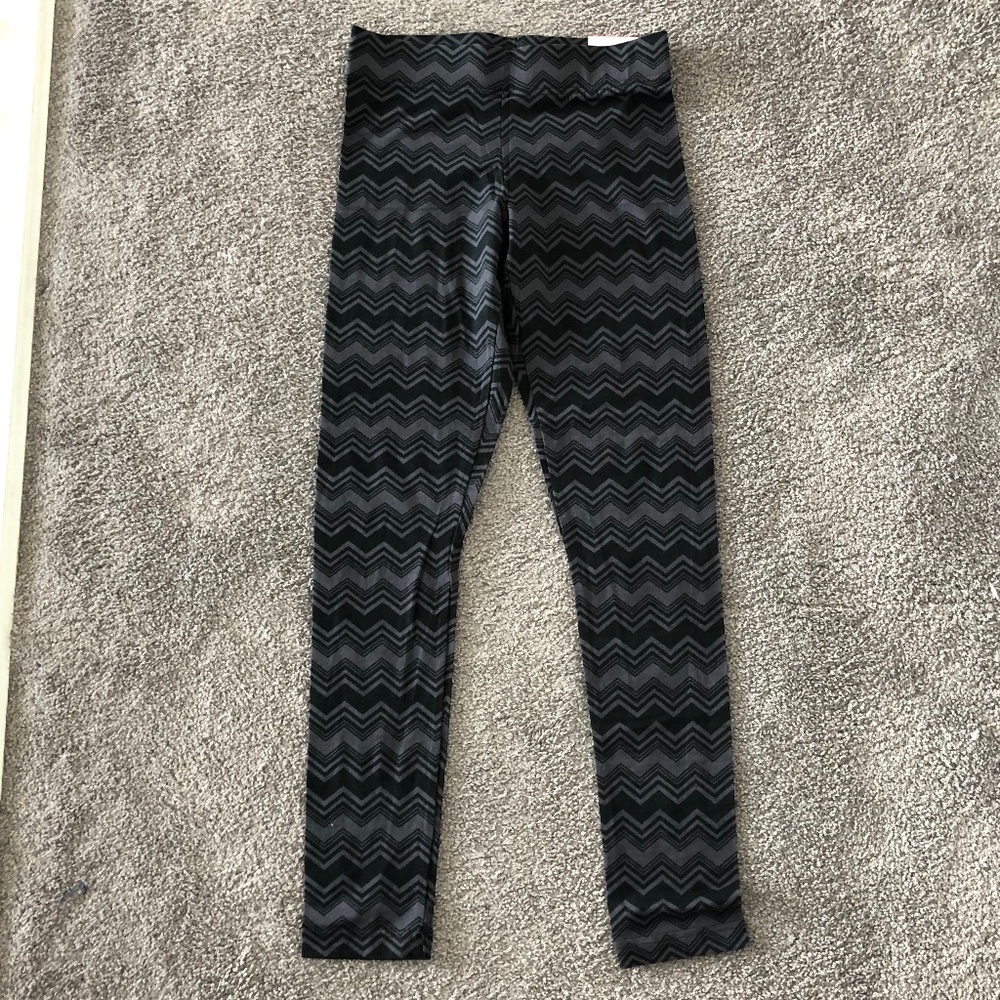 NEW Vanity Pattern Fashion Leggings